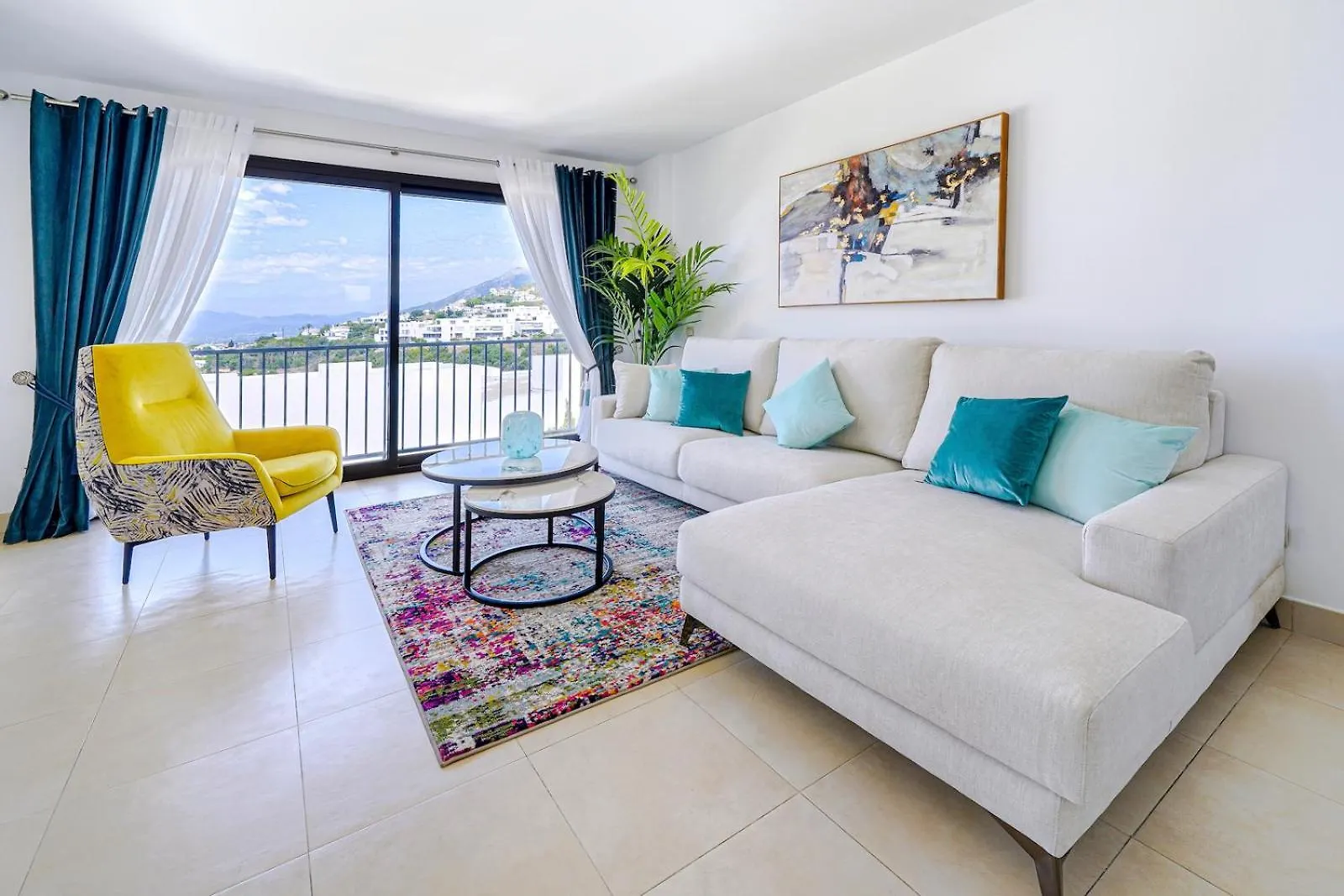 Spectacular Views - Luxury Apartment In Resort - Marbella Hills